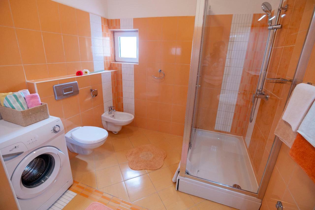 Apartmani Ivan Lopar Exterior foto